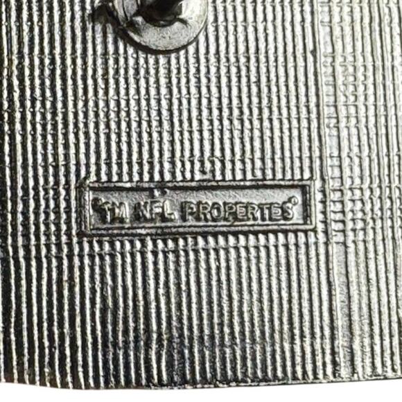 Vintage Phoenix Cardinals Mascot NFL Enamel Lapel Pin – Rare Team Collectible - Picture 3 of 3